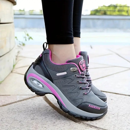 🔥【Gran oferta】【Tallas 35-42】Nuevos zapatos casuales de mujer de suela blanda con amortiguación de aire para aumentar la altura (modelo 2026)