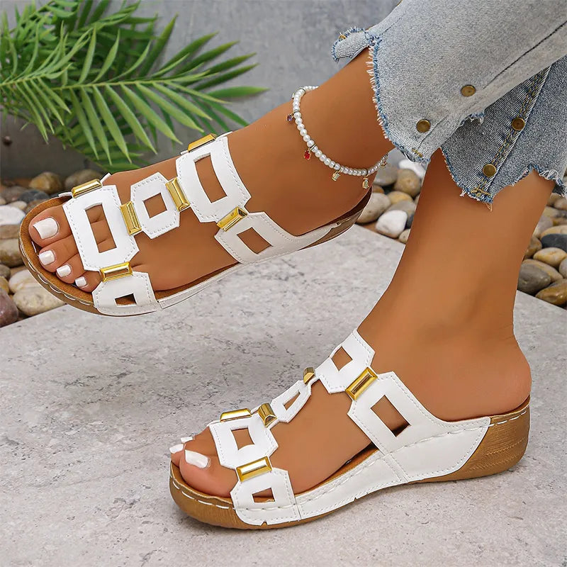 👡【Pohodlné, bez únavy při chůzi】Retro sandály s platformou a klínovým podpatkem (ortopedické)