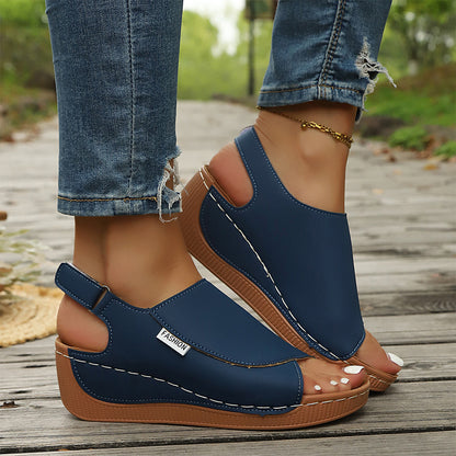 🔥【36-43】Sandalias de cuero con tacón inclinado y suela suave: máxima comodidad y soporte durante todo el día.